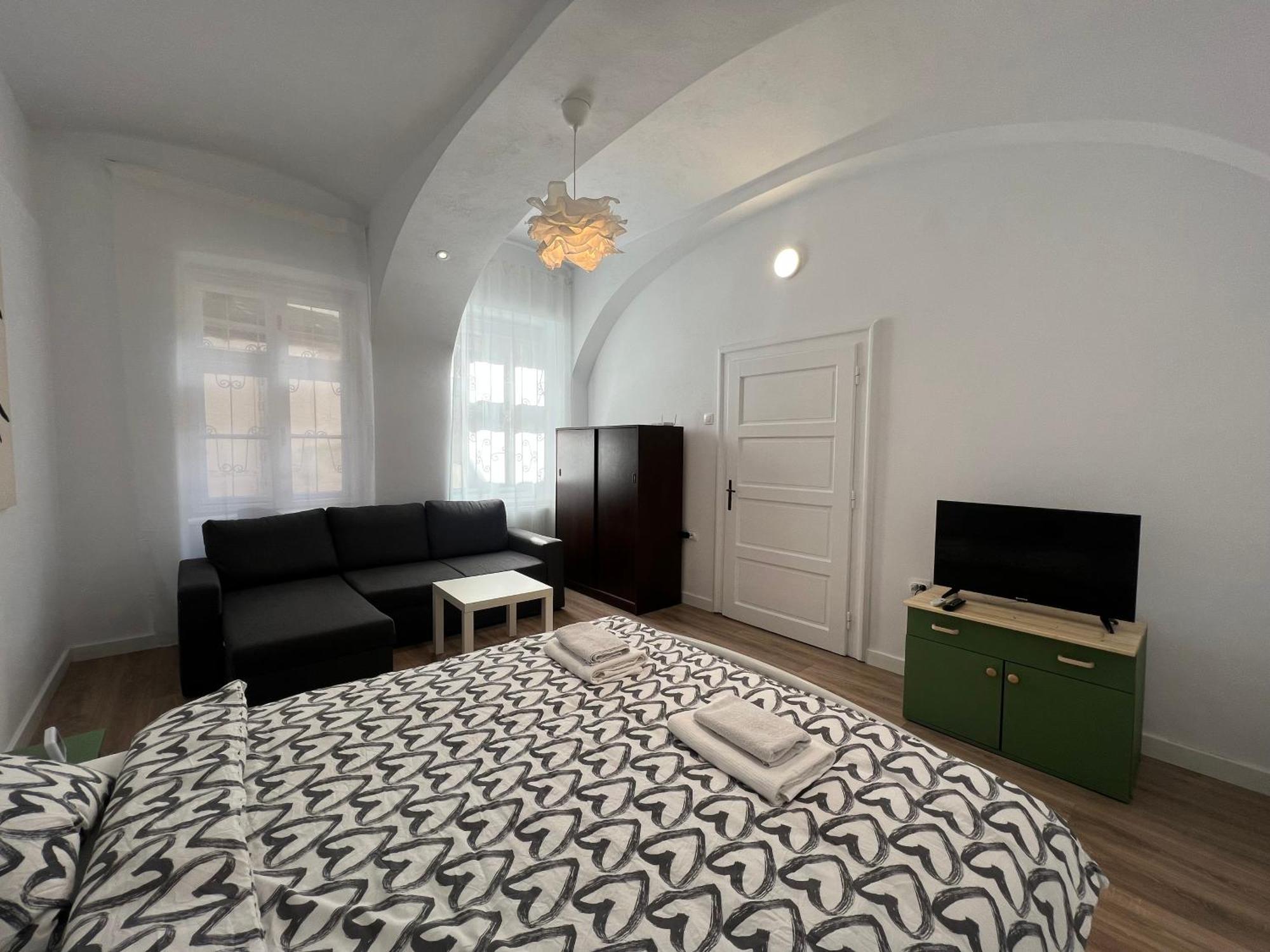 Cosy Home In The Heart Of Old Braşov Buitenkant foto